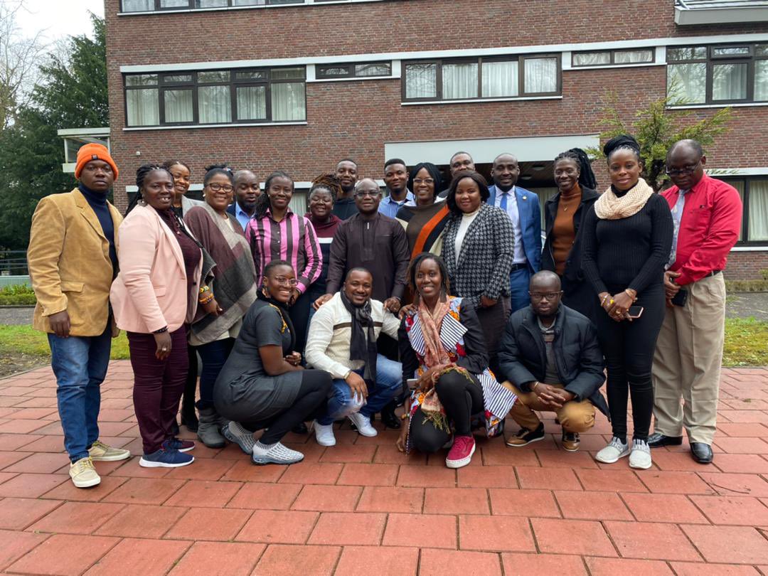 amaofei's tweet photo. #Dutchexportacademy pays a courtesy call on the Ghana Ambassador to the Netherlands H.E. Kotia and his team @GhanaEmbNL  @NLinGhana is happy to work along with #Ghana to achieve #AidtoTrade agenda &amp; SDG8. #DEA is a strong tool to facilitate this goal. @MDFafrica @GNBCC_ https://t.co/rBoCGti1Uz