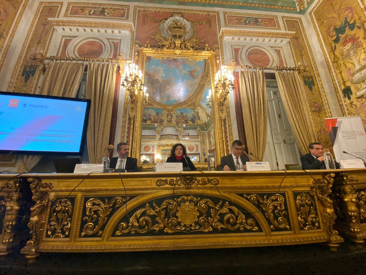 fernandotrevino's tweet photo. @rtydc_oficial presentó en #Madrid, en su evento anual, conjuntamente con la @CamaradeMadrid y la @EmbaMexEsp la jornada de trabajo denominada  “#Mexico y su nuevo escenario: retos y oportunidades”. https://t.co/izleRAewLC