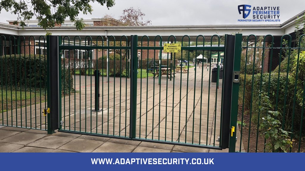 AdaptiveSecuri2's tweet photo. This small, pedestrian #SwingGate was fitted for a school. We were able to quickly install onsite because our gates come pre-assembled &amp; ready to bolt down.

We were able to leave the site secure and the students ready to learn!

To find out more, visit: https://t.co/auiT7Q8IJI https://t.co/CiZt5tt0L1