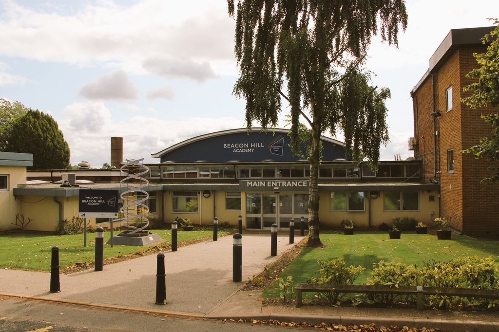 pedalsingh's tweet photo. Back at @BeaconHillAcad this morning for a quick assembly with Year 9s. The topic was Stereotypes! 
"The Respect you show" is that you "Get to Know" and to pause and reflect before spouting your opinion. 🧡 #makingkindnessnormal https://t.co/Yv988F9Gli