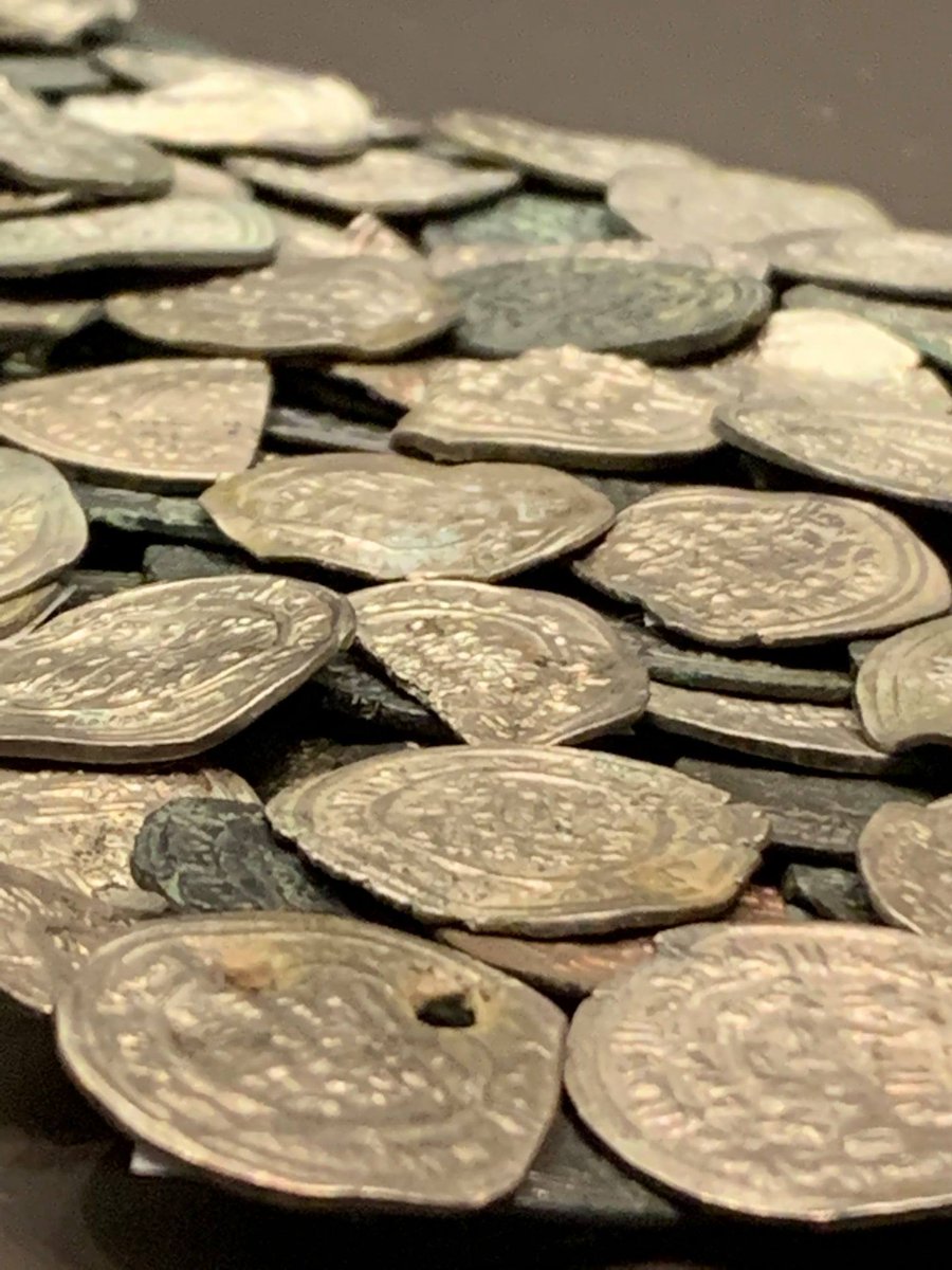 LAS VISITAS GUIADAS DE LOS SÁBADOS. COLECCIÓN DE ARQUEOLOGÍA
Sábado 9 Abril - 12:30 h.

Pequeñas historias. La moneda antigua y medieval en el Museo de Málaga a cargo de Bartolomé Mora Serrano (Universidad de Málaga)

Acceso libre previa inscripción en recepción desde las 11:30h.