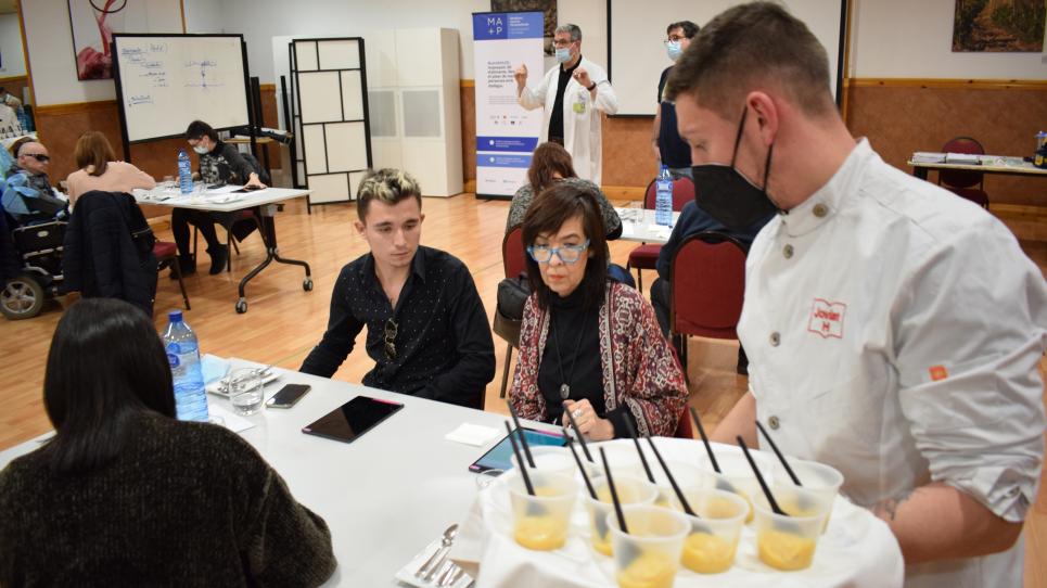 Alt nivell de satisfacció del tast de menús impresos en 3D de la tesi de Daniel Garcia, docent del grau en Infermeria d’<a href="/UManresa/">UManresa</a> i doctorand del Programa de doctorat interuniversitari en Cures Integrals i Serveis de Salut, dins del projecte #NutriAlth3D.

bit.ly/3u9SVSL