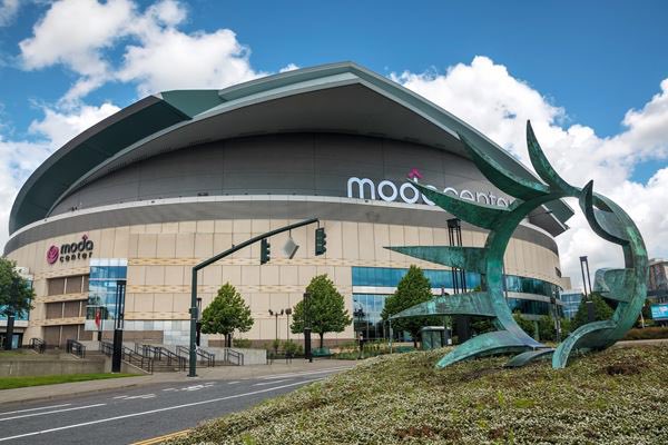 LivUpdatesDaily's tweet photo. SOUR TOUR STARTS TODAY💜

📍Portland, OR! 
🏟 Theater Of The Clouds at Moda Center. 
⏰ Doors: 7:00pm // Start Time: 8:00pm.

Who's going to the show? 💜#SOURtourPortland #SOURtour https://t.co/1tkw4cipxF