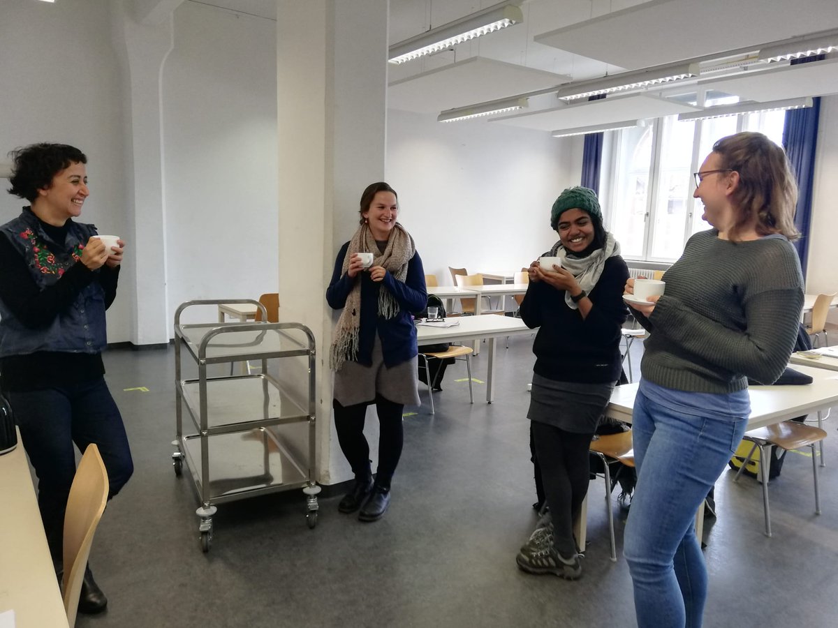 We had an in-person Golden Day today. It's been a while!

It felt so nice to check in with everyone and get down to the business of distraction-free writing. TOGETHER!

Sign up for our next Golden Day on April 19th here: gs.esgc.uni-freiburg.de/graduate-schoo…