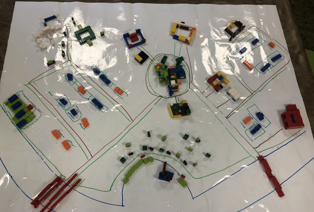 Atelier #legoforscrum avec <a href="/jeanluclambert4/">Jean-Luc Lambert</a> au <a href="/CemuCaen/">CEMU</a> - Team BâtiFutur !