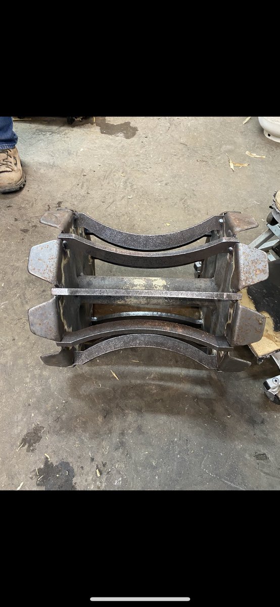 brokedickfarms's tweet photo. @JonathanDansel @grantkevin13 @SiekerSales We welded bars in, no more hassle with worn out chains and get a better berm in my opinion! https://t.co/1O4OTzdkvB