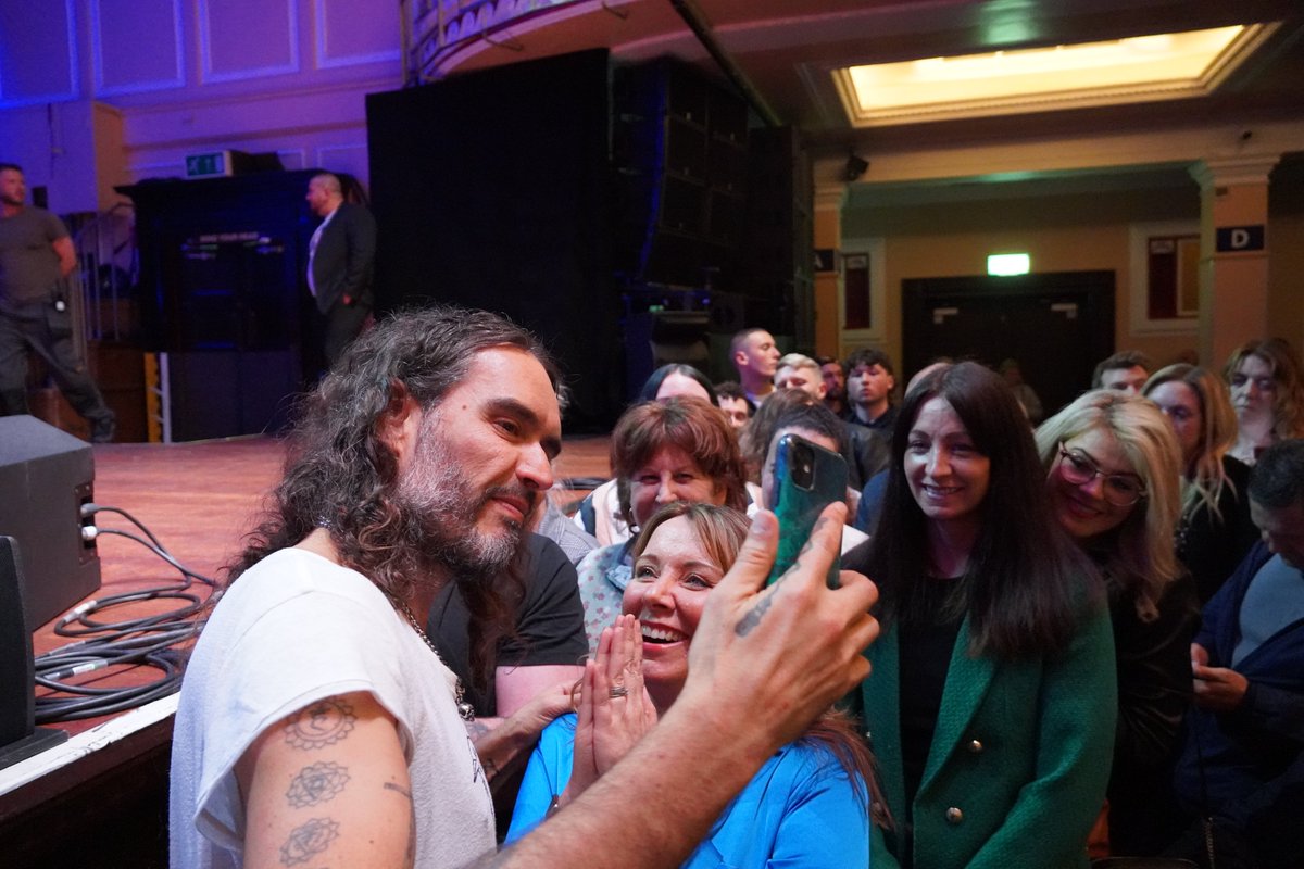 rustyrockets's tweet photo. Newcastle YES brilliant evening! Carlisle @SandsCentre tonight! https://t.co/K9I7IdKo7O