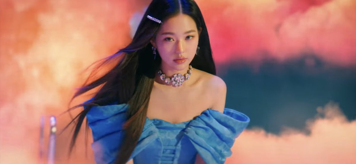 WONYOUNG

LOVE DIVE IS OUT 
#아이브_러브다이브 
#READY_TO_DIVE