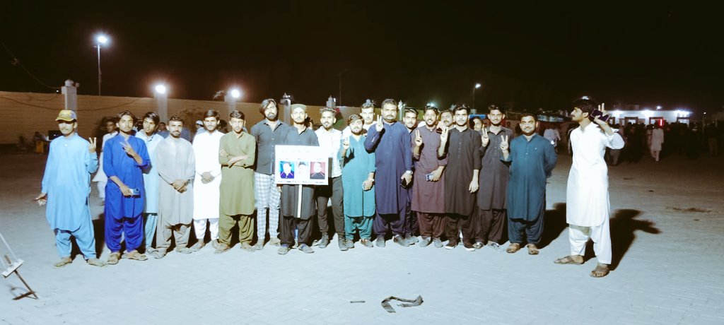 rafiqueahmed42's tweet photo. 4th April Youme Shahadat Shaheed Zulfikar Ali Bhutto sb..
At Mazare Qaid-e-Awam Ghari Khuda Bux Bhutto With SPSF City District larkana Team
#RISING_SPSF
@JameelSoomro @BakhtawarBZ @AseefaBZ @psfmansoor https://t.co/vsbxR8Nx5K