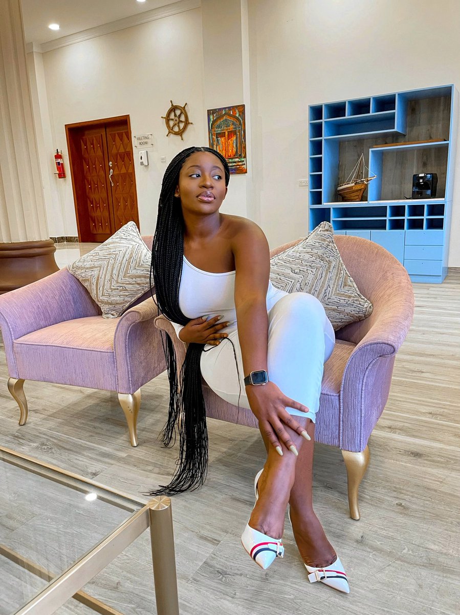 A retweet would be appreciated in supporting my business. I currently have one more slot to go and an interested person could be anywhere on your timeline 🥰✈️ <a href="/travelhopp/">Travelhopp</a> on Instagram.