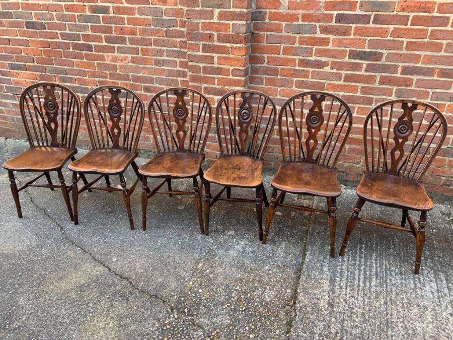 AntiqueTables1's tweet photo. 6 Antique Windsor Draft back Chairs
https://t.co/fC7YSVTljo
#diningchairs #antiquechairs #backchairs https://t.co/UZY9R4CqhL