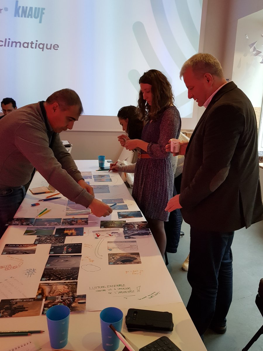 Nos équipes se sont prêté au jeu de la fresque du #climat pour appréhender le 🔥réchauffement climatique et identifier nos leviers d'action en tant qu'industriel. Merci à youmatter.world !
Nos objectifs sont détaillés dans notre rapport #RSE👉 bit.ly/35LsLws