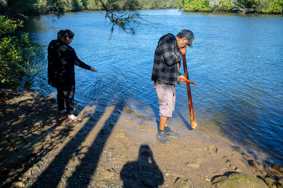 LeahBarclay's tweet image. Looking forward to presenting a paper w/ Lyndon Davis &amp;amp; @spirekids at @__ANAT’s SPECTRA this Friday! The paper explores our approaches to collaboration across 3 projects with an audio-visual dialogue by the Maroochy River 

Register online: spectra.org.au/spectravision 
#ANAT_SPECTRA
