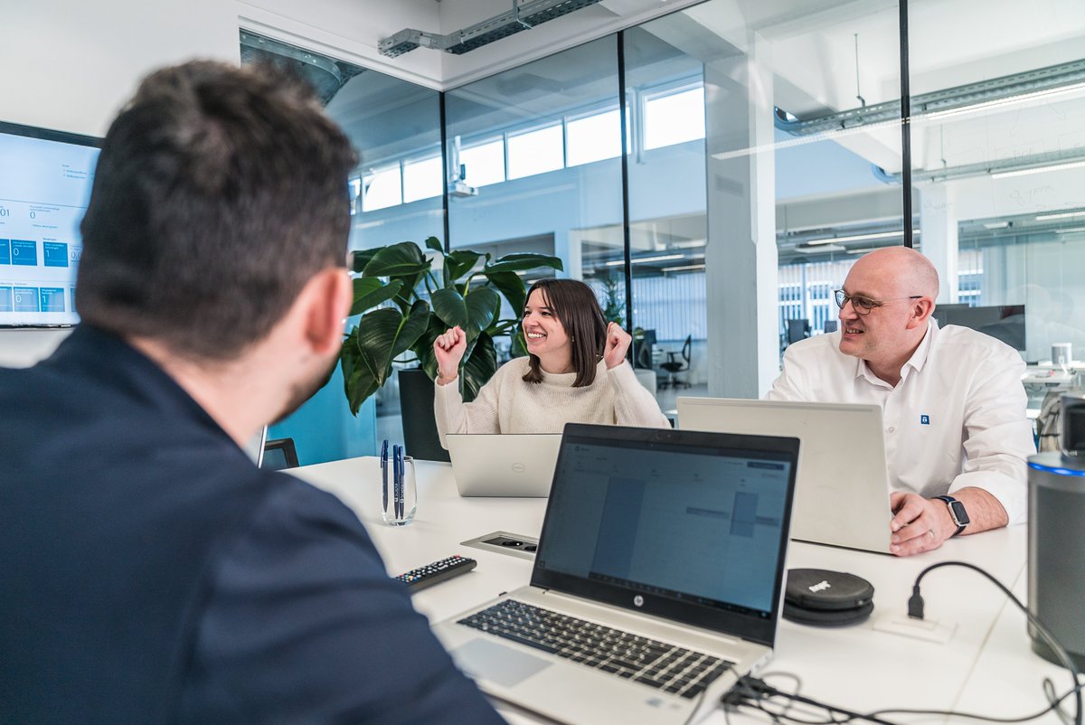 ScaptaDynamics's tweet image. Yes! Code groen en dat betekent... Live After Five! 🤩

Graag zouden we jullie nog eens in levende lijven ontmoeten op dinsdag 26 april om 17u bij ons op de Corda Campus, want zeg nu zelf, dit hebben we toch gemist!

Schrijf je alvast in via: scapta.com/live-after-fiv…