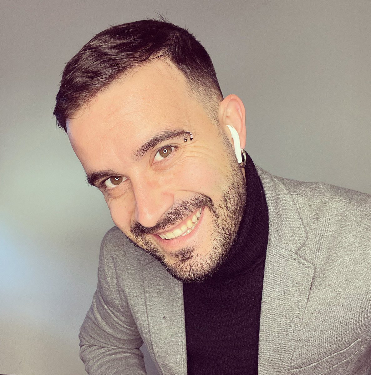 aleixpuig's tweet photo. Tot depèn del com i el com només depèn de tu!!! #me #instagood #instamoment #photooftheday #photography #bondia #fashion #happy #smile https://t.co/T8t7K7mQxK