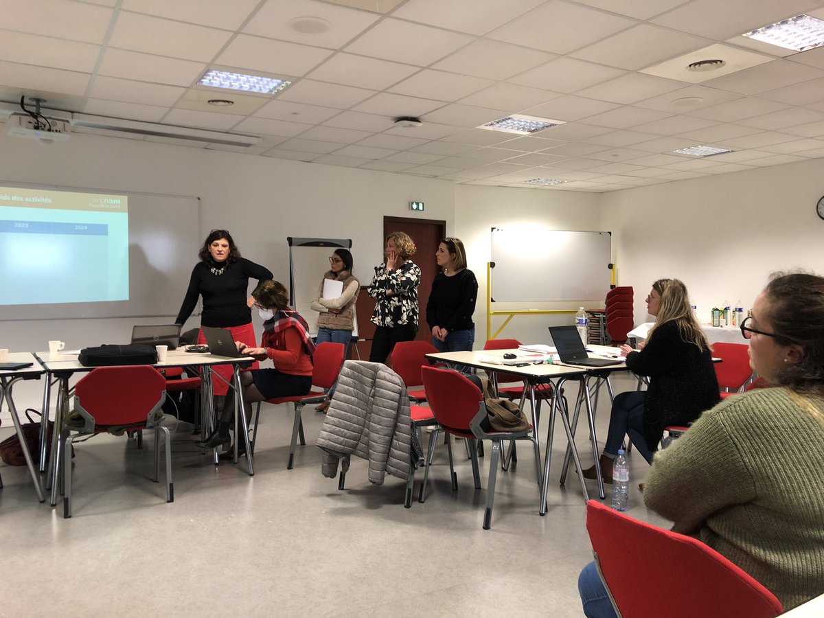 BrangerJc's tweet photo. Bonne matinée de travail au @le_cnam_pdl @Angers sur le plan de developpement territorial des 3 années a venir. La DT49 promet une belle dynamique au service des territoires!
@CBerengolc @Michel_Hemon @PailloncyG @Ness_papillon https://t.co/qsLUXZEfW5