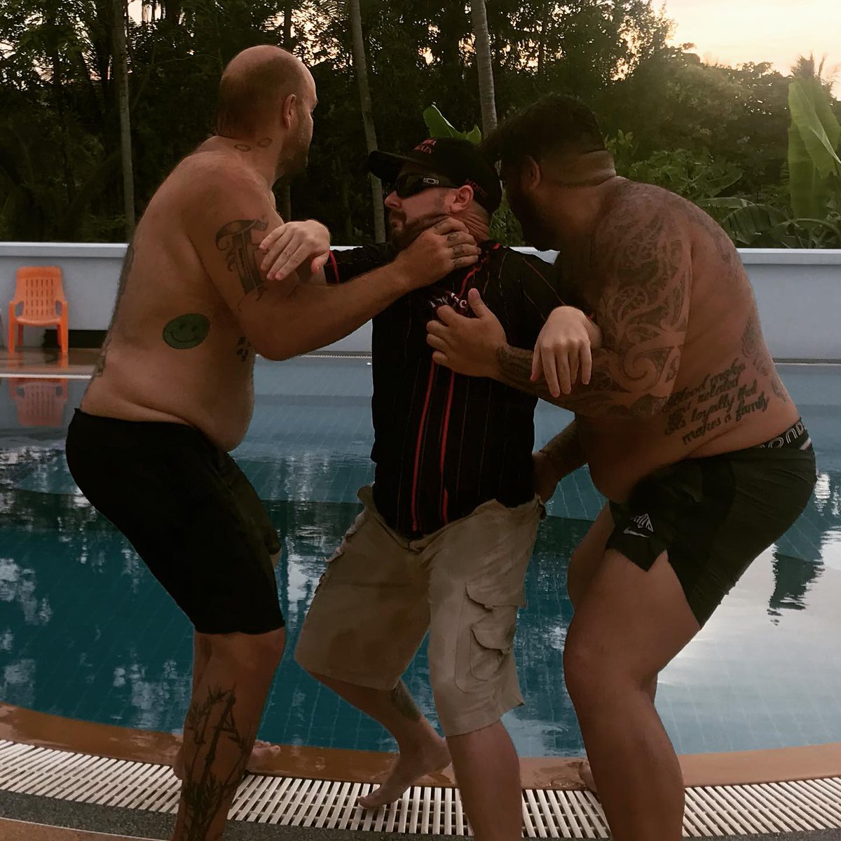 FullMetalDojo's tweet photo. NEVER I SAID "NEVER" TRY TO MESS with #SteveBanks and #SamCassidy
It's the #WorldWrestlingTriathlon of Power and Marketing
📺 The Most Dangerous Gameshow is now streaming on #FullMetalTV - https://t.co/qRhb8pylQY
#WrestlingTriathlon #TheMostDangerousGameShow #FMD #FullMetalDojo https://t.co/upKosUeOOC