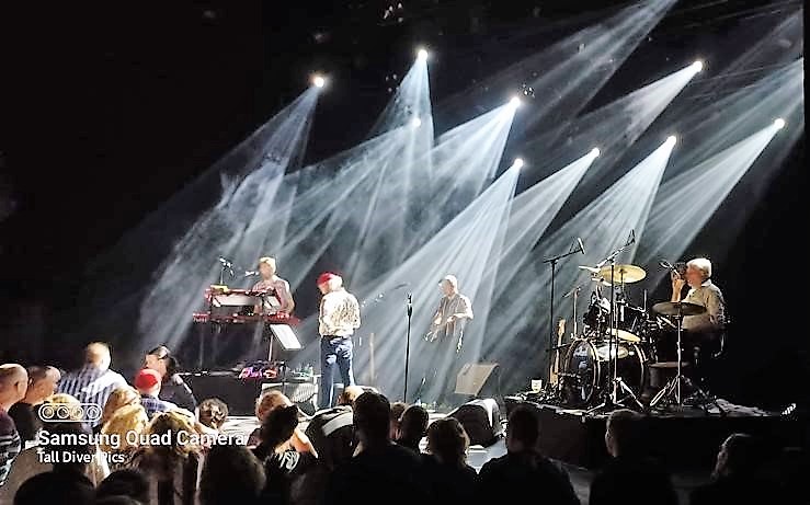 Vrijdag 8 april Podium Gigant in Apeldoorn.
gigant.nl/concert/drukwe…