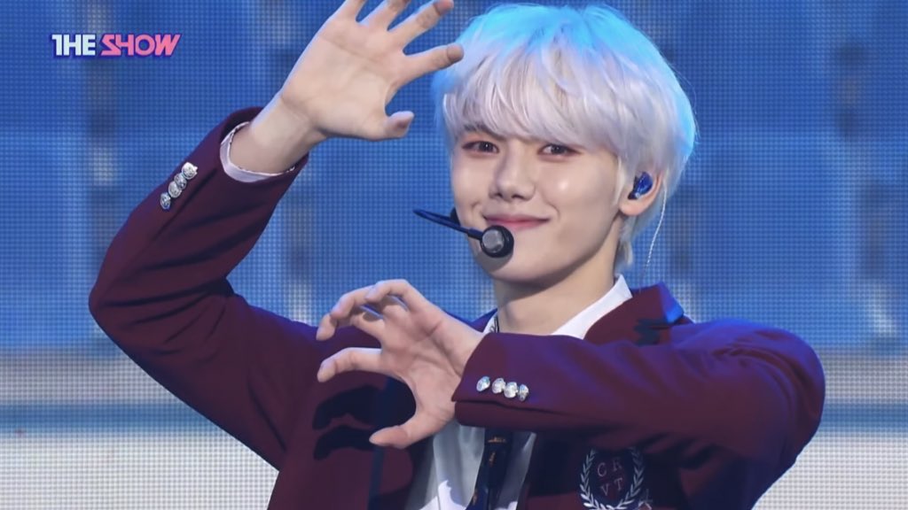dailykmh's tweet photo. ending fairy minhee 🤍 https://t.co/F97EgmE8T7