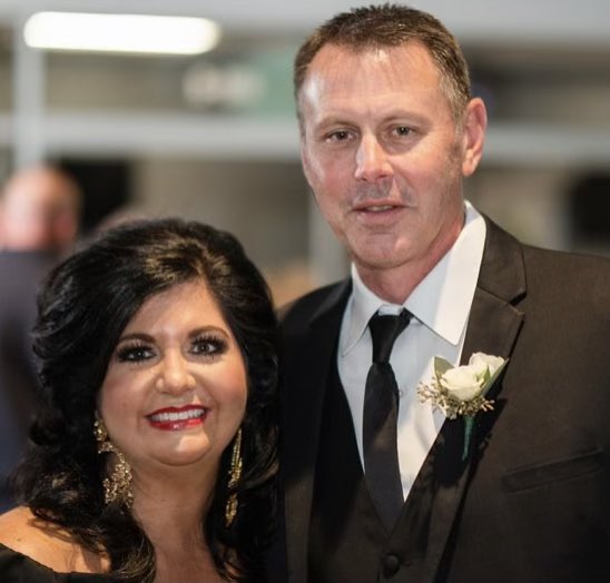 dadof5rebs's tweet photo. I want to wish my lovely wife a very happy bday. She is without a doubt the hardest working person I’ve ever known. She is selfless and the glue that holds our family together. I love you https://t.co/JEi76YgQEt