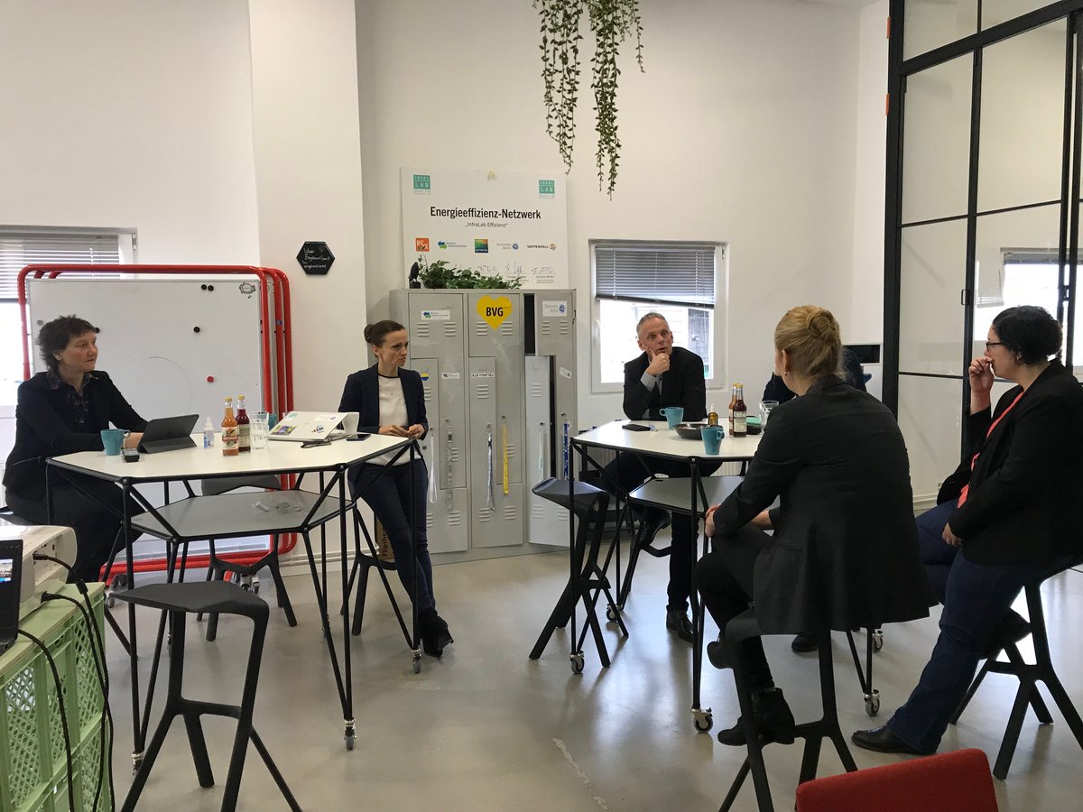 InfraLab Berlin (@infralabberlin) on Twitter photo 👩💻👨💻Heute fast 2 h „Co“-Working zum Thema #Smart City-Strategie mit StS @TinoSchopf und Abteilungsleiter <a href="/ThomasKrause11/">Thomas Krause</a> von <a href="/SenWiEnBe/">Senatsverwaltung für Wirtschaft, Energie, Betriebe</a> sowie unseren InfraLab-Vorständinnen <a href="/rathfux/">Claudia Rathfux</a> , <a href="/rgnirss/">Gnirss</a> , Birgit Kahland und <a href="/AveuSonja/">Sonja Spürkmann</a> . War super interessant! 🤗 👩💻👨💻Heute fast 2 h „Co“-Working zum Thema #Smart City-Strategie mit StS @TinoSchopf und Abteilungsleiter <a href="/ThomasKrause11/">Thomas Krause</a> von <a href="/SenWiEnBe/">Senatsverwaltung für Wirtschaft, Energie, Betriebe</a> sowie unseren InfraLab-Vorständinnen <a href="/rathfux/">Claudia Rathfux</a> , <a href="/rgnirss/">Gnirss</a> , Birgit Kahland und <a href="/AveuSonja/">Sonja Spürkmann</a> . War super interessant! 🤗