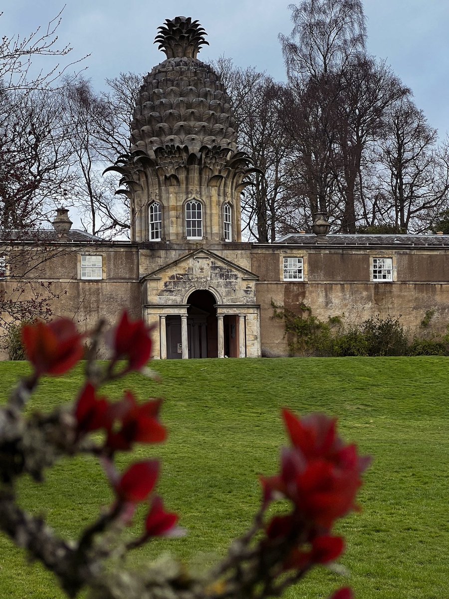 GM folks. 📍The Pineapple house 🍍 <a href="/N_T_S/">National Trust for Scotland</a> <a href="/hiddenscotland_/">Hidden Scotland</a> <a href="/VisitScotland/">VisitScotland</a> <a href="/VisitFalkirk/">Visit Falkirk</a> #dunmorepineapplehouse #dunmore #architecturephotography