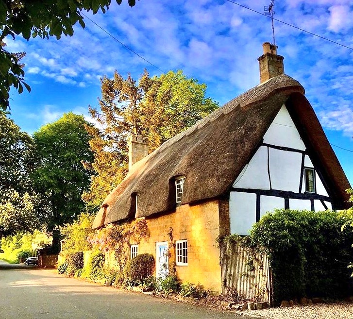 cotswoldsguidedtours.co.uk/post/cotswolds… 
Visiting London &amp; want to take a day trip to the Cotswolds? Check out how to reach us! #cotswoldstour #smallgrouptourcotswolds #daytripsfromlondon #cotswolds #greatdaysout #escapetothecountry #visitengland #thingstodomoretoninmarsh