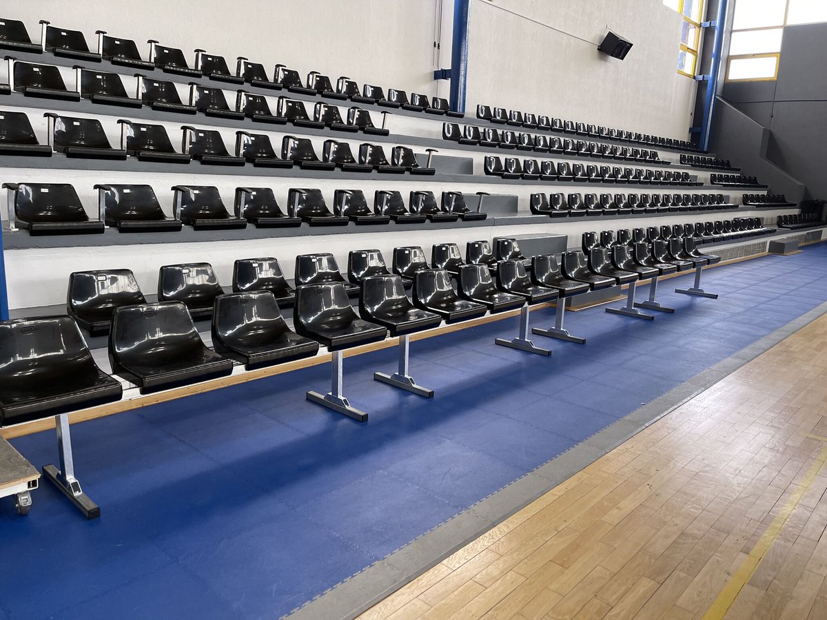 Daplast's tweet photo. Mesas de prensa individuales para el club de balonmano Frontignan Thau Handball, que juega en la primera división francesa. Equip Event ha realizado esta instalación, con 736 asientos CR2 https://t.co/FOKceZFSeu #asientosparaestadios  #stadiumseating 
#Insitual brand of #Daplast https://t.co/kc7fr9yd5D