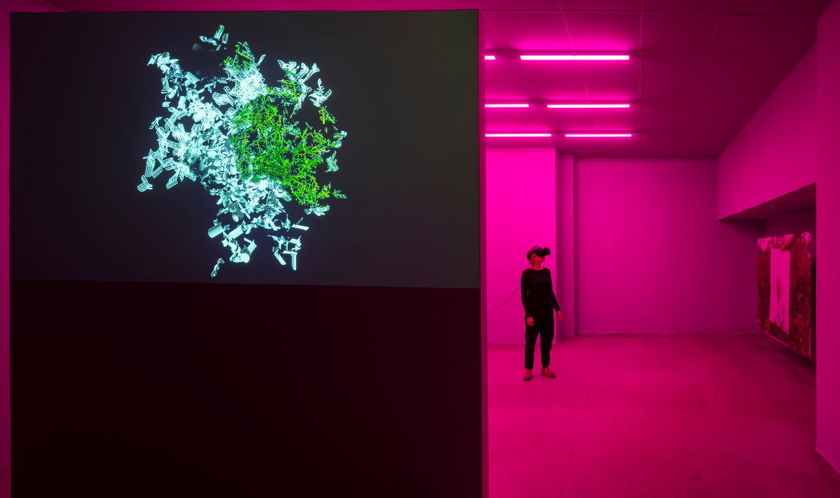 CALL FOR APPLICATIONS: two-month EMAP residencies for artists in 2022 &amp; 2023 in 15 EU countries. // Deadline: April 27, 2022  Apply now: call.emare.eu
co-funded by #CreativeEurope 
<a href="/europe_creative/">Creative Europe</a>
 #EuropeanMediaArtPlatform 
@emap_emare