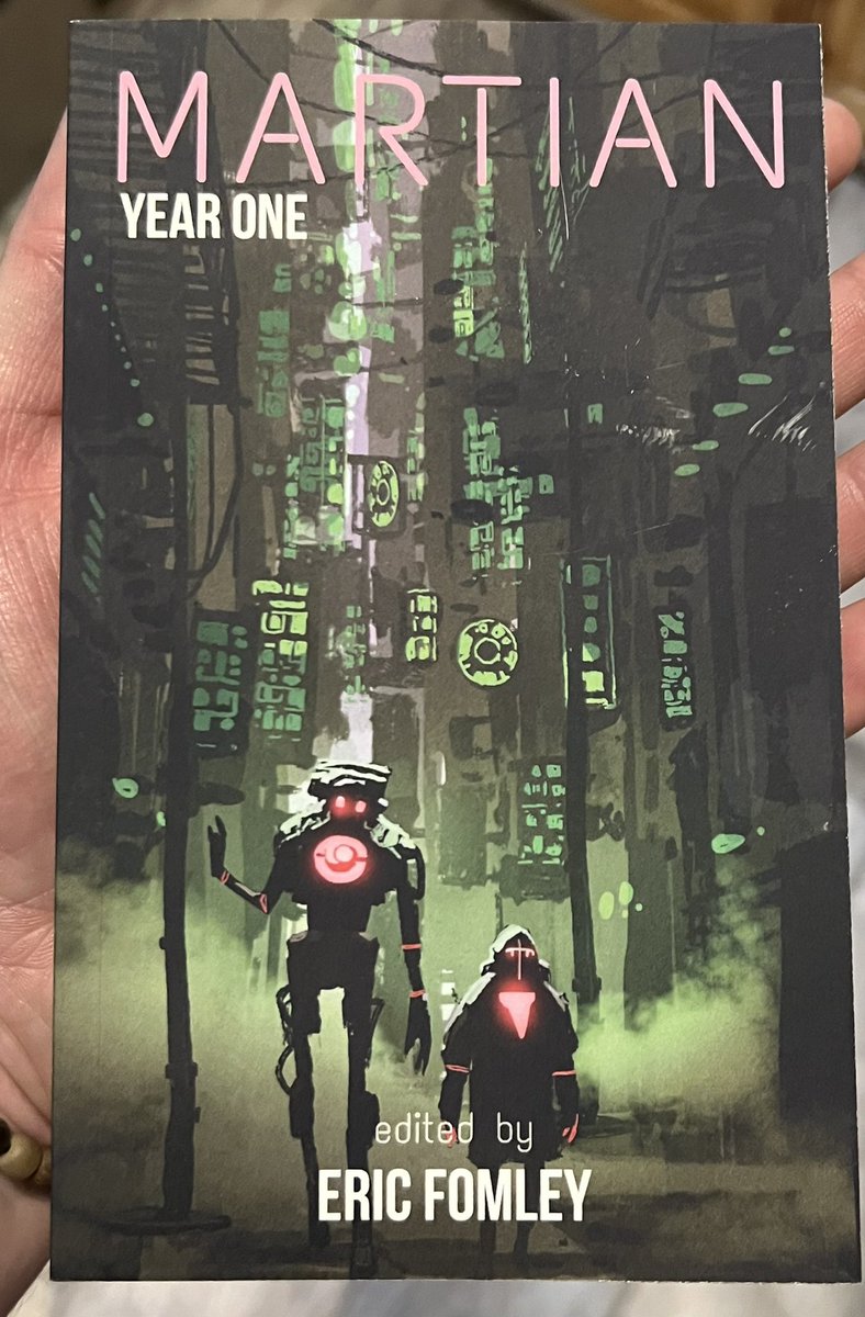 MagazineMartian's tweet image. Our Year One anthology is out in the world today! Grab it on Kindle, paperback, or hardcover! 81 of the best 100-word science fiction stories from last year!!! 

amazon.com/dp/B09T18TGTJ