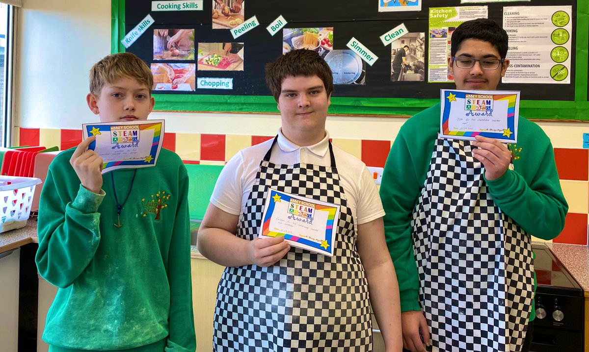 AbbeysU4's tweet image. A fantastic start to #AbbeySTEAMWeek for Upper 4! Creating their own marble runs; such fantastic #STEAMwork shown throughout!