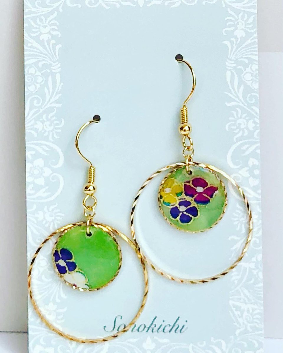 sonokichi3's tweet photo. Japanese modern earrings #Japanese #modern #earrings #handmade #greencolour #green #japanesestyle #和モダン　#ピアス #ハンドメイド #手作り #和風 https://t.co/1E5M1cnaPj