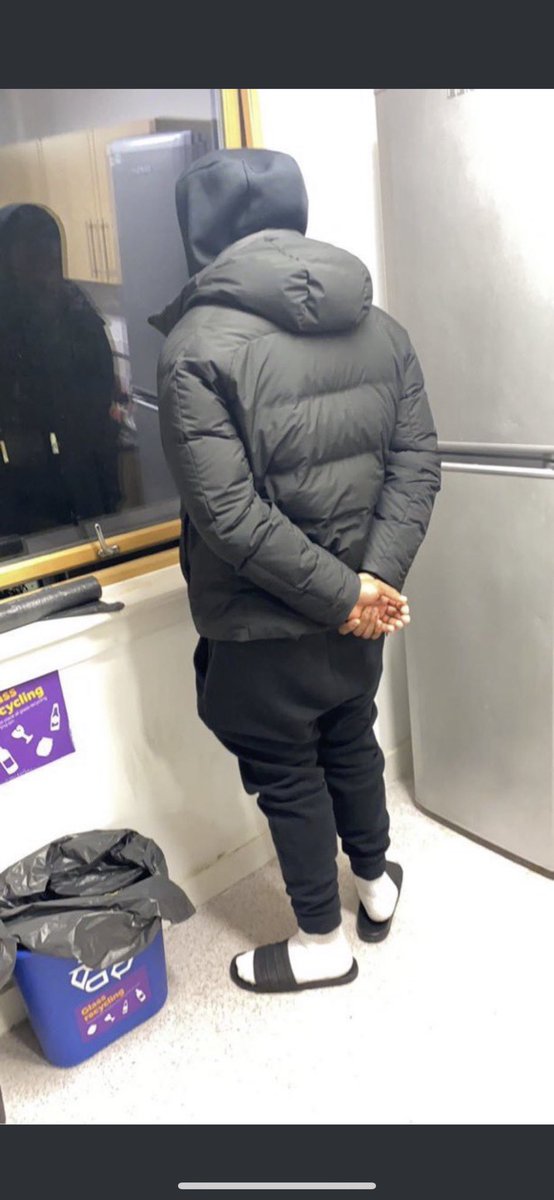 tk10999's tweet image. 