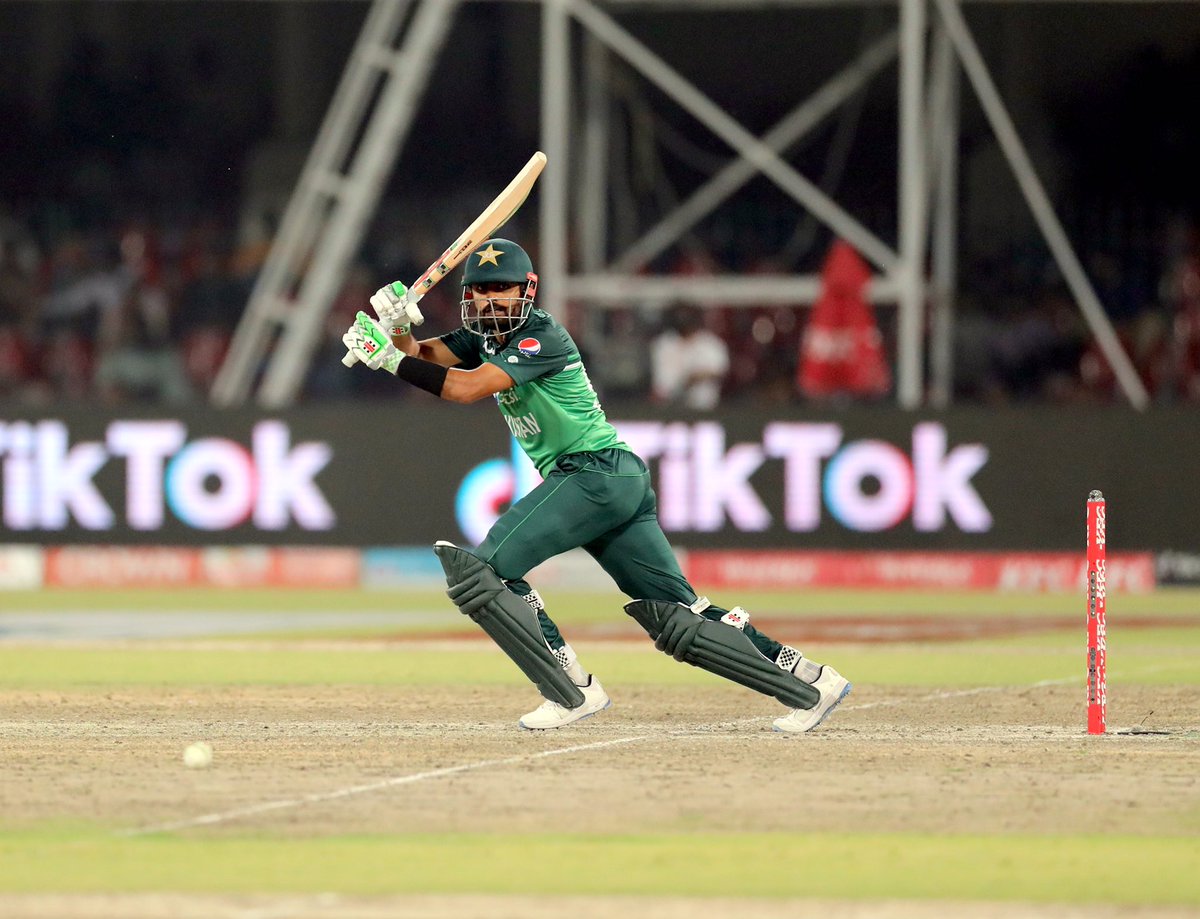 Fifty comes up for Babar Azam. This is his 26th in T20Is. PAK 80/2 (10 overs) Babar 51* Iftikhar Ahmed 4* #ARYSports #PAKvAUS #BoysReadyHain
