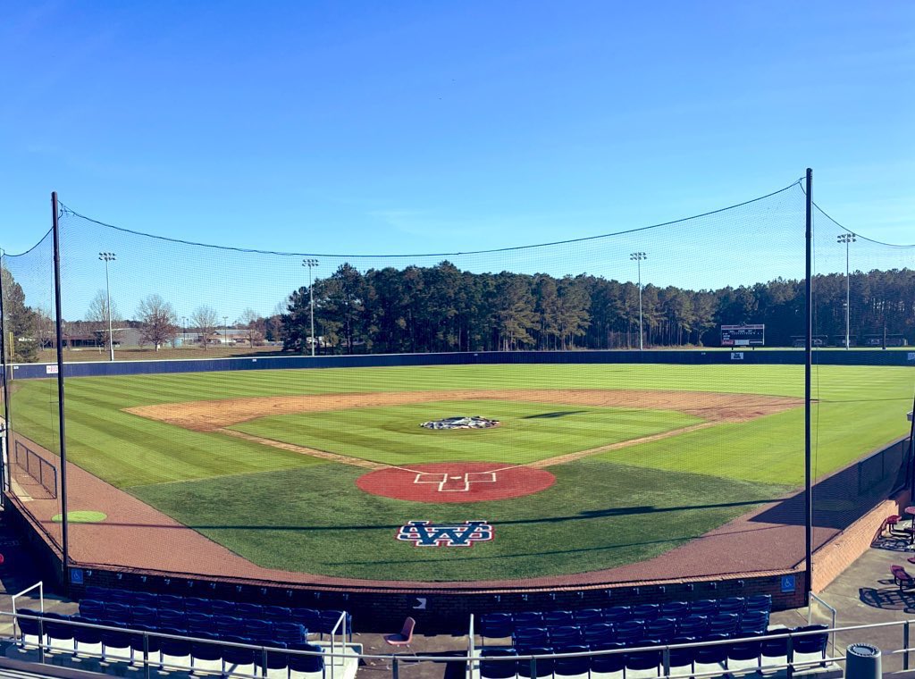lukelirette23's tweet photo. Extremely blessed and excited to announce my commitment to further my academic and athletic career at Southwest Mississippi Community College 🐻 @JackEdmonson04 @SMCC_BB @Hlb_Baseball https://t.co/yNVGxCRvFk