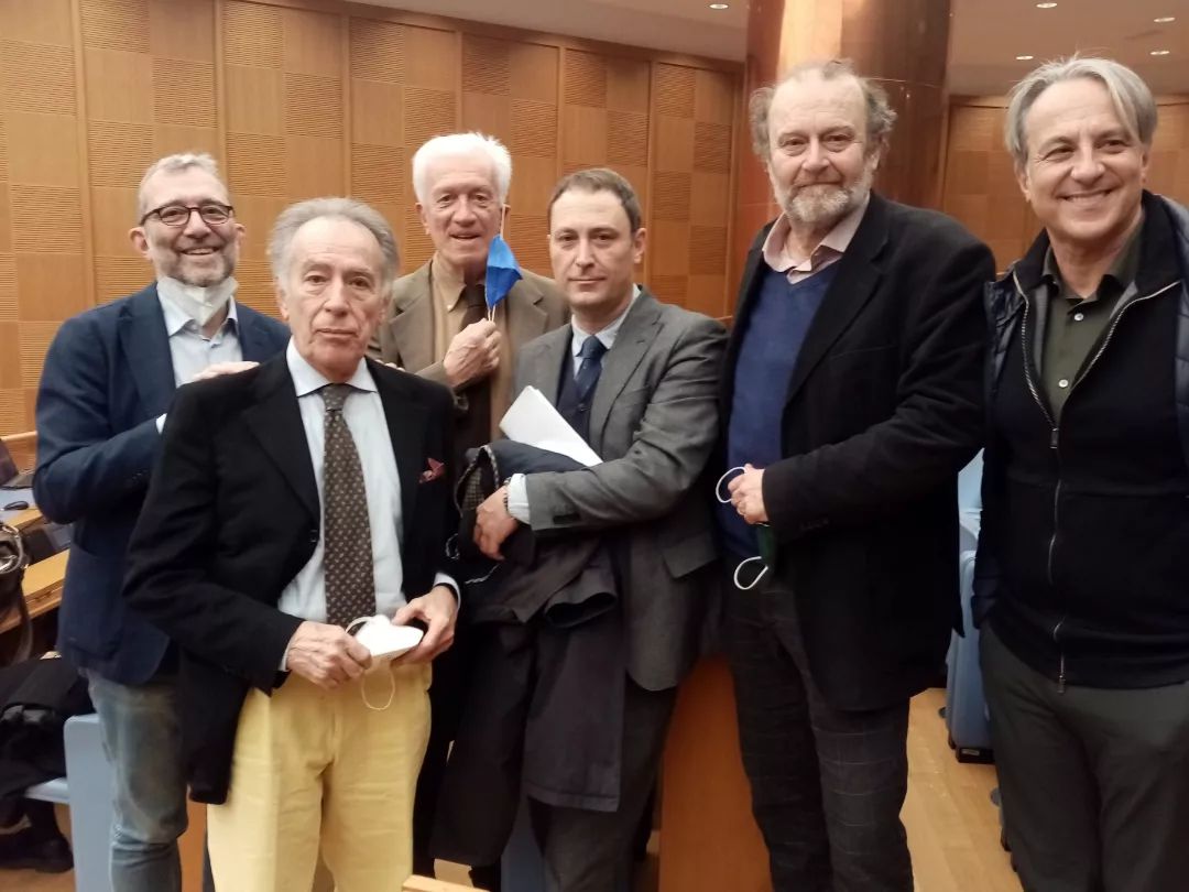 Grazie alla Camera dei Deputati che ieri ha ospitato la proiezione di #OndeRadicali di <a href="/gf_pannone/">Gianfranco Pannone</a>! E' stato un bel pomeriggio dove abbiamo ricordato Marco Pannella, Massimo Bordin e Antonio Russo, ed abbiamo festeggiato la cinquina per i documentari ai <a href="/PremiDavid/">Premi David di Donatello</a>!
