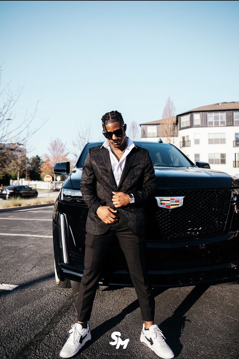 Tjbookeratl's tweet photo. Prom 2k22 https://t.co/FnNlF0K1ne