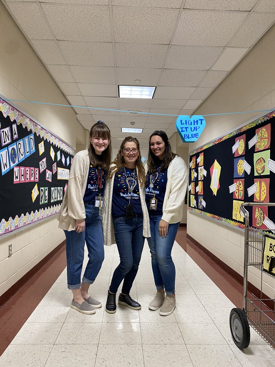 MissJohnston123's tweet photo. Lighting it up blue for Autism Awareness!
@ms_siil https://t.co/60Emfz4ZhR