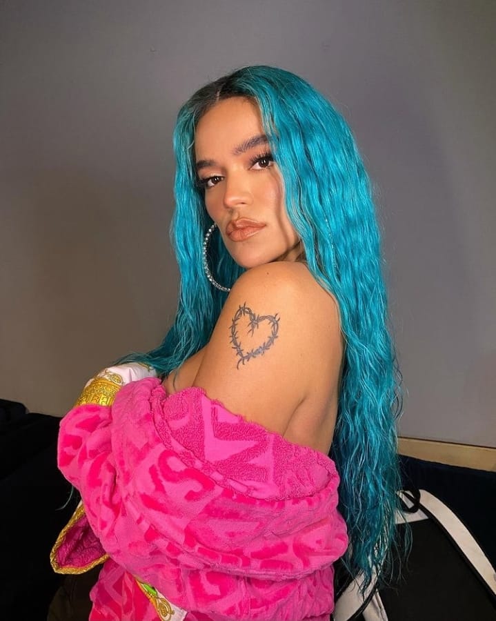 KarolGUP's tweet photo. Karol G and her team are still on Lanzarote, Islas Canarias (Spain) working on what it looks like a new Music Video. 🔥🇮🇨 https://t.co/yLcWOSSiwm