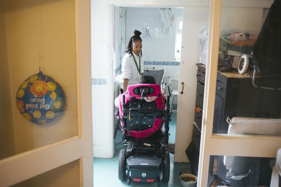 🚨REVEALED: Disabled children and adults are being denied independence and dignity because of "devastating delays" to accessing home adaptations through the Disabled Facilities Grants scheme, our new #DisablingHomes investigation reveals: thebureauinvestigates.com/stories/2022-0…