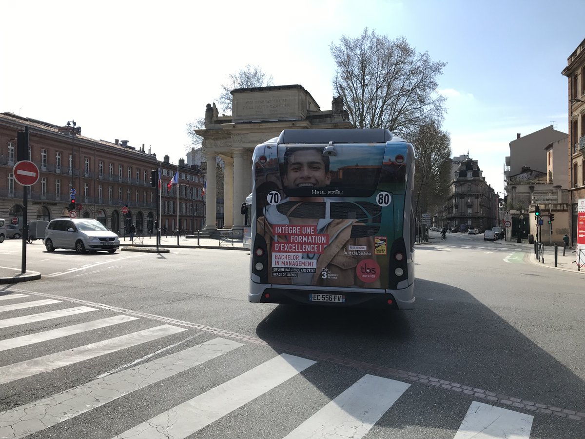 ⚡️Avez-vous vu les bus de <a href="/tbs_education/">TBS Education</a> sillonner le centre-ville de Toulouse ces jours-ci ? 

⚠️Il ne vous reste plus que quelques jours pour choisir le #TBSBachelor et valider vos vœux sur #Parcoursup !