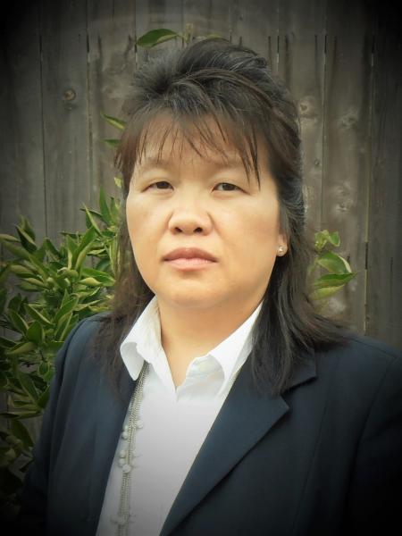 HmongInBioSci's tweet photo. Dr. My Lo Ly Thao is a Professor of #Microbiology at California State University, Stanislaus. Her research interest is in #bioremediation, the use of #microorganisms for the degradation of #environmental pollutants. #Hmong #scientist #AcademicTwitter 1/2 https://t.co/Cdvz2zhMZ8