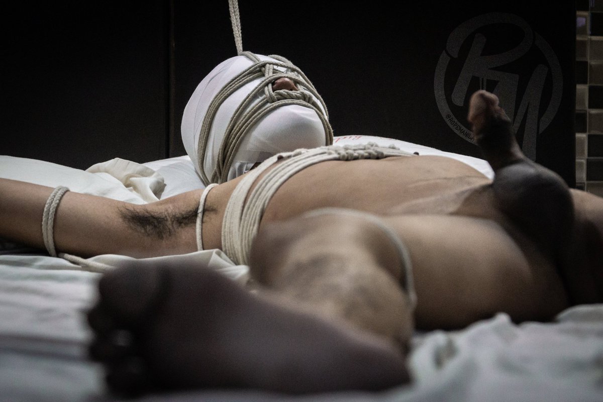 ropemanilaph's tweet photo. Dicks and pits👅
Good night peeps!

#bondage 
#pinoybondage 
#ropeman
#shibari https://t.co/pF1csBR0lz