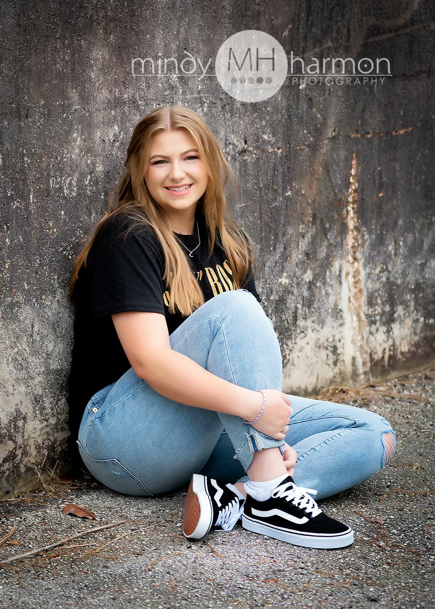 mindyharmon's tweet photo. Brayden is beautiful inside and out! We loved doing her senior portraits!
#mindyharmon #seniorportraitsthewoodlands https://t.co/FIYq5OkWJs