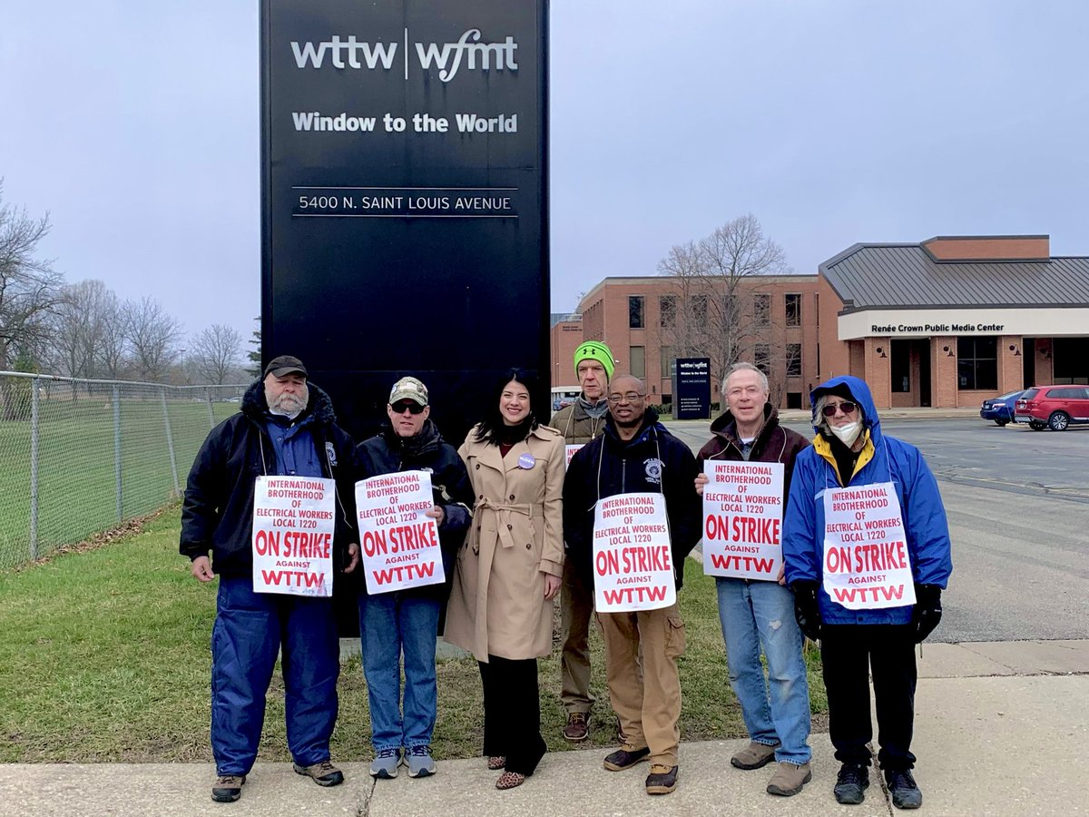 AnnaValenciaIL's tweet photo. This morning, I joined IBEW Local 1220 on the picket line to support them in their fight to maintain fair union contracts. This is not only paramount for the protection of their livelihoods &amp; families, but also to ensure future generations have a pathway to the middle class. https://t.co/AXEE6QKHhJ