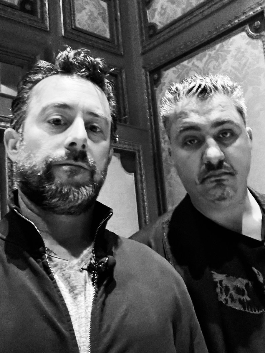 TgMacro's tweet photo. About to take the stage with JD.  Let’s Go @RealVision #MacroExperience @dailydirtnap https://t.co/GS2Az8aCZx