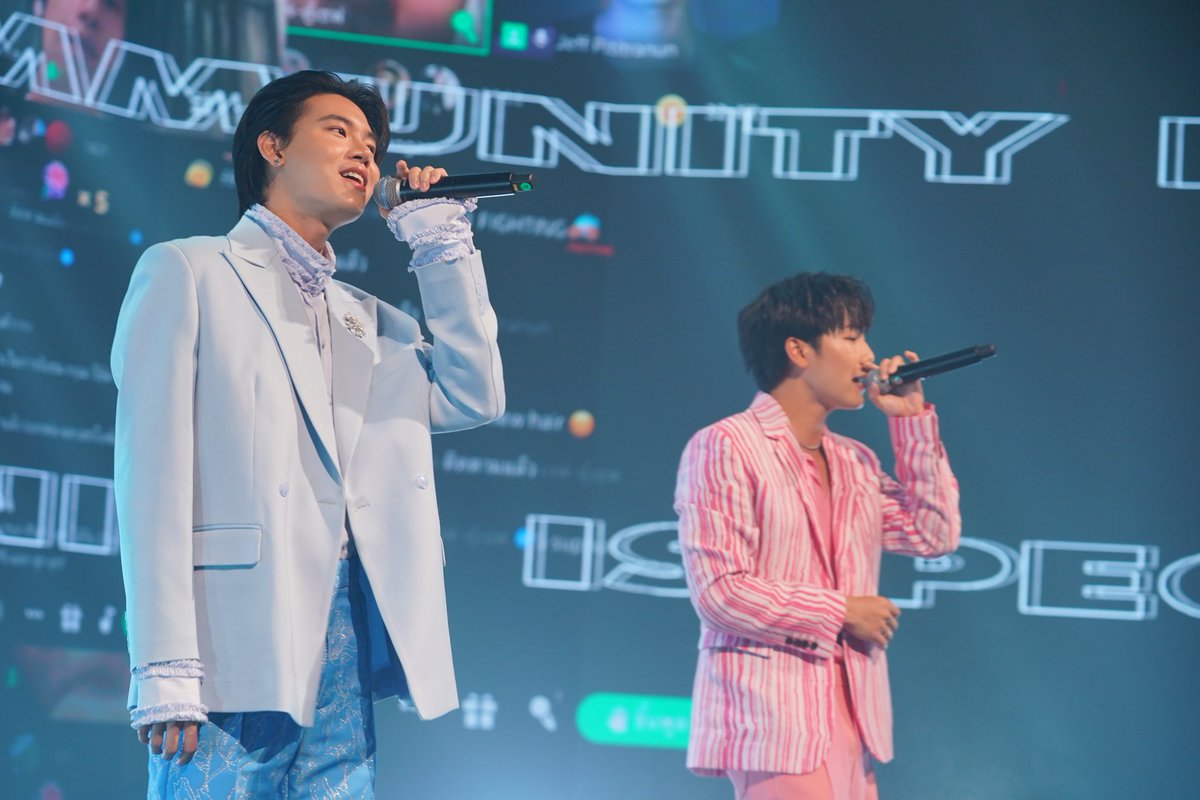 Ting_ThinkThing's tweet photo. “หยิ่น-วอร์” ควงคู่โชว์สุดพิเศษในงาน JOOX Thailand Music Awards 2022​ - กระแสแรงจนแฮชแท็ก #JTMA2022LIVExYinWar ทะยานครองเทรนด์ฮอต! 

#yinyin_anw #warwanarat 
 #JTMA2022 #JTMA2022LIVE https://t.co/C9mKpEHSVy