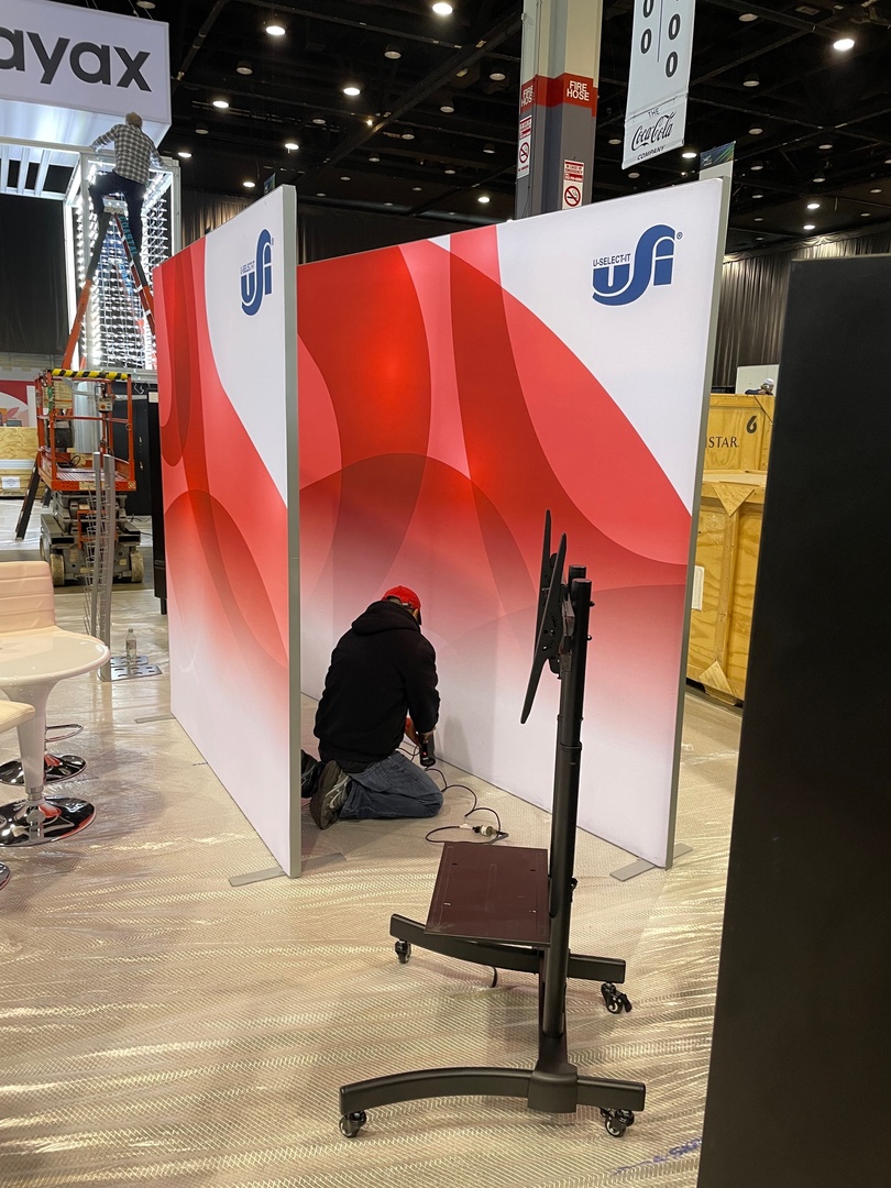 uselectit's tweet image. Our team is getting set up and ready to go for this week&apos;s @NAMAvending Show in Chicago! Don&apos;t forget to stop by Booth 1210 to see the latest in #vendingtechnology including our new Evoke Market. We will see you in Chicago!
bit.ly/3uSXLDf 
#thenamashow