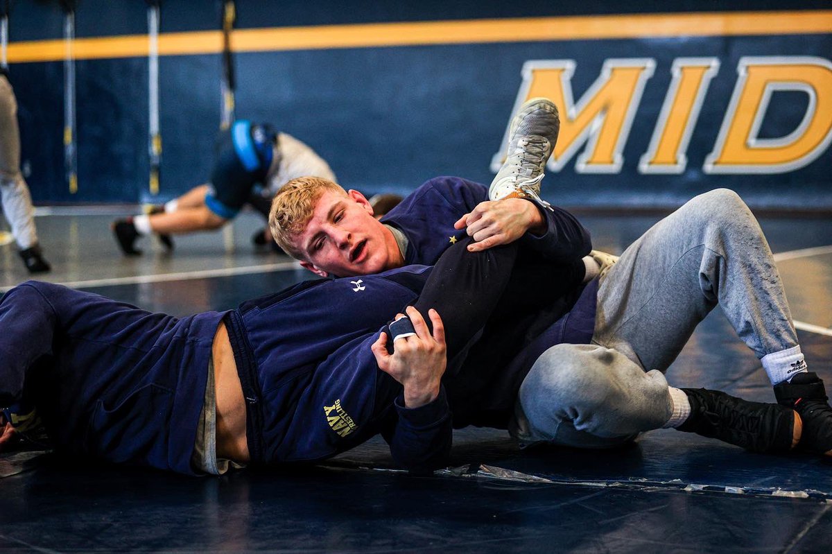 NavyWrestling's tweet photo. Time for freestyle season! 

#GoNavy⚓️ x #WinTheBattle https://t.co/5t6H2iVOOh