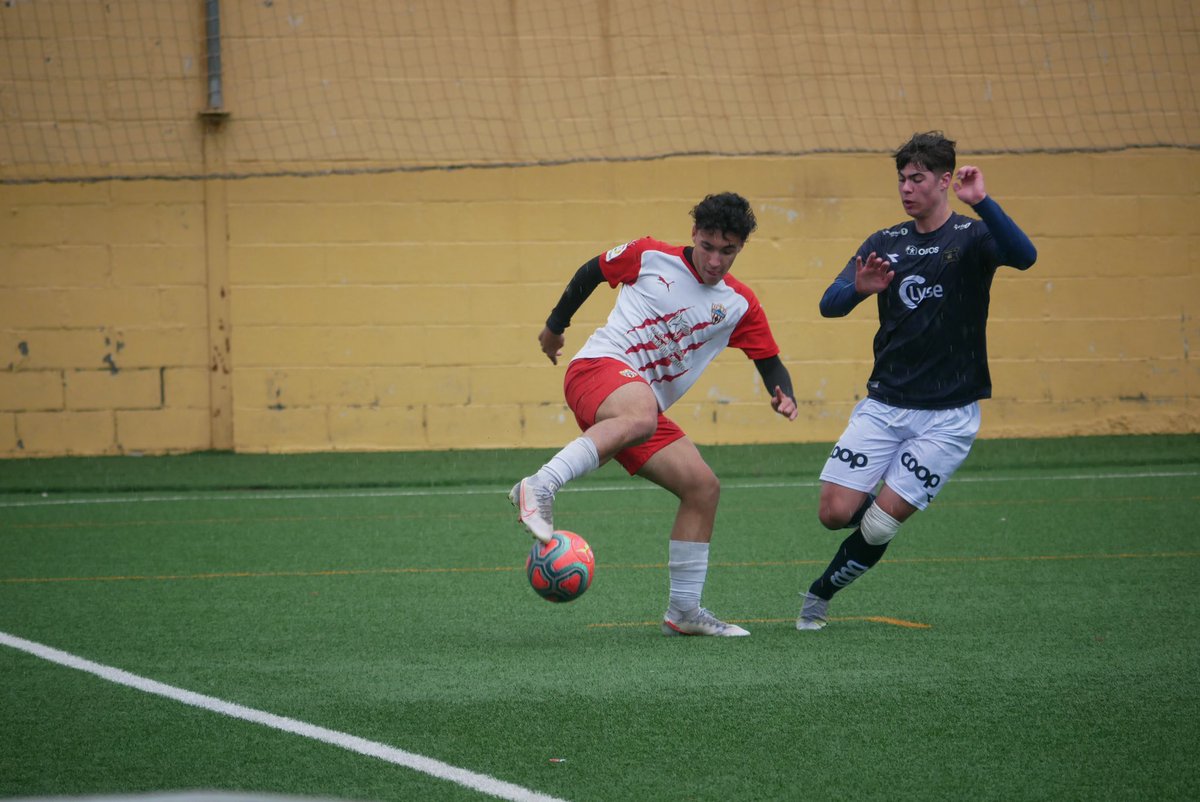 AcademiaUDA's tweet photo. ⚽️ Finaliza el partido amistoso disputado en Huércal de Almería con derrota del #UDAJuvenilB frente al Viking Stavanger FK sub-19.

#AcademiaUDA 🦁🔴⚪️ https://t.co/JrJpNQTZMh